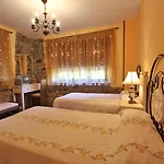 Inn Medieval El Manjon Barros