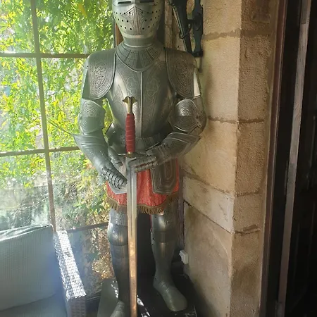 Medieval El Manjon Баррос