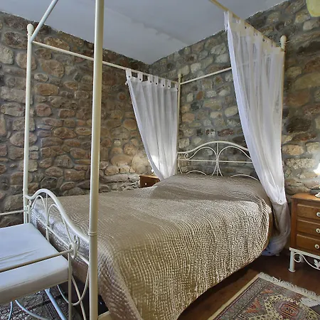 Medieval El Manjon Мини-отель Баррос