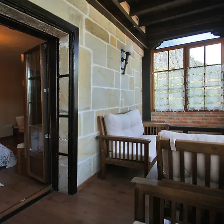 Kro Medieval El Manjon Barros