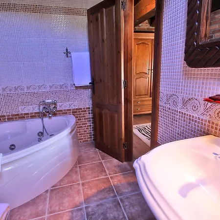 Medieval El Manjon Баррос