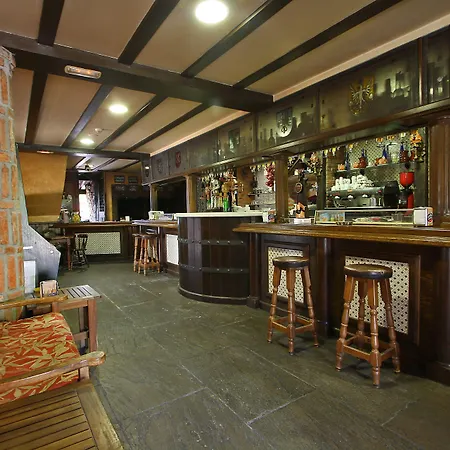 Medieval El Manjon 3*