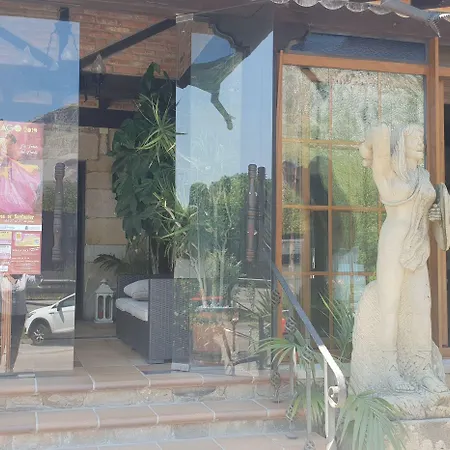 Medieval El Manjon 3* Баррос