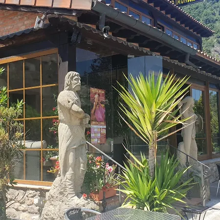Medieval El Manjon 3* Barros