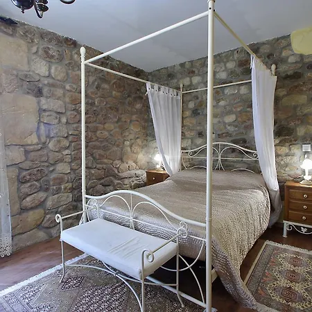 Trisileja El Manjon Inn Barros