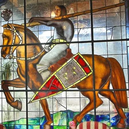 Medieval El Manjon Мини-отель