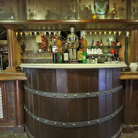 Inn Trisileja El Manjon Barros