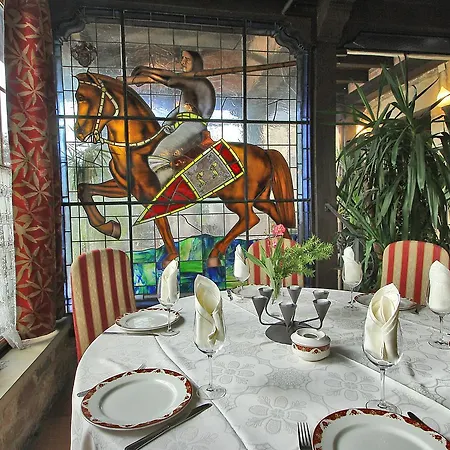 Medieval El Manjon 3* Barros