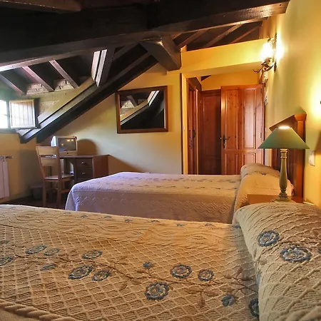 Trisileja El Manjon Inn Barros