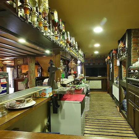 Medieval El Manjon Баррос