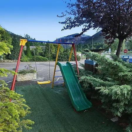 Medieval El Manjon 3* Баррос