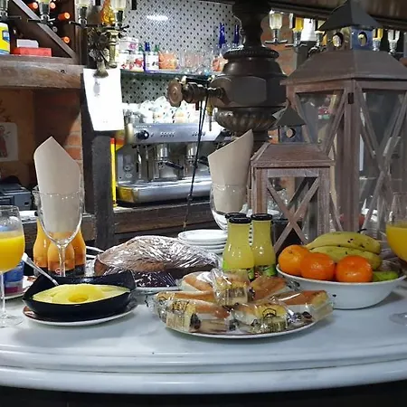 Medieval El Manjon Баррос