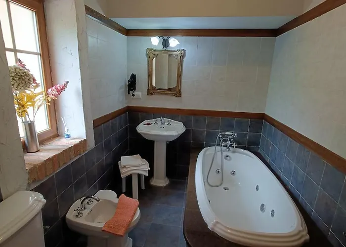 Medieval El Manjon 3* Barros