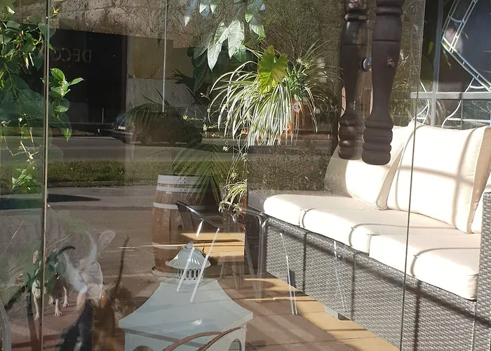 Medieval El Manjon 여관 3*