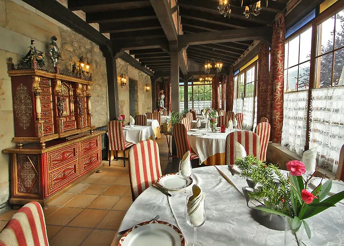 Medieval El Manjon 3* Barros