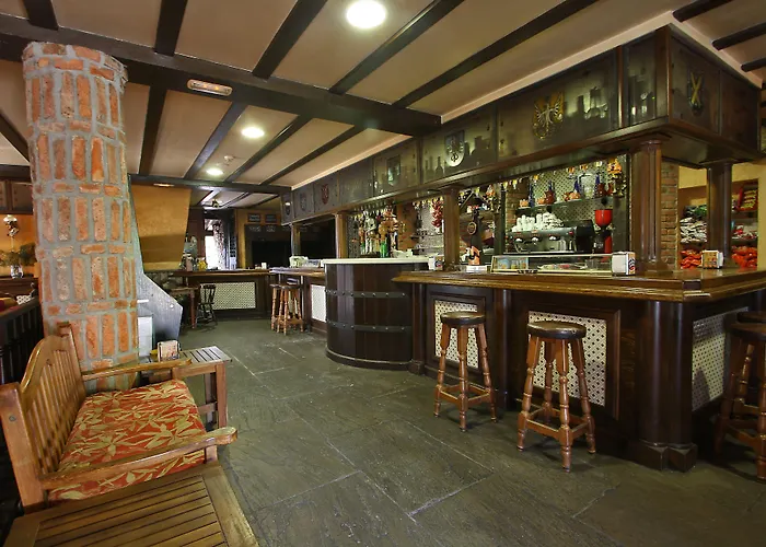 Medieval El Manjon 3*