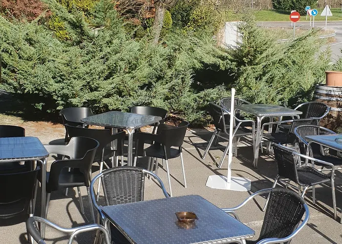 여관 Medieval El Manjon